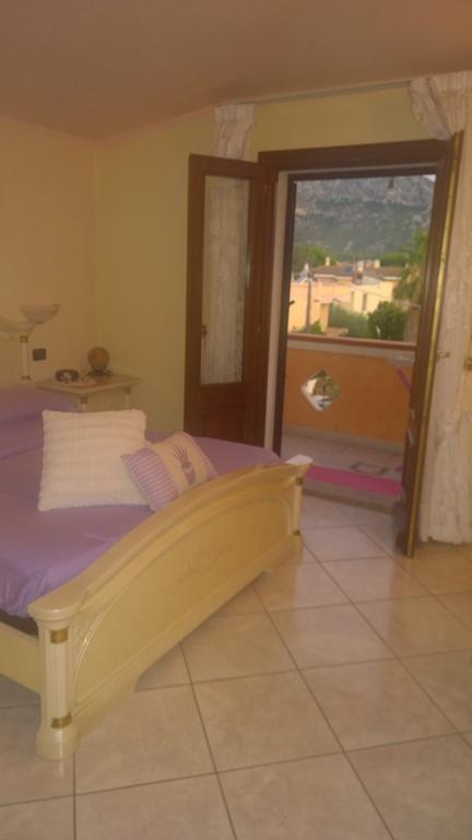 Apartmán Casa Rosina Orosei Pokoj fotografie